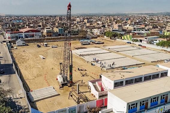Instalan pilotes obra de Colegio Politécnico del Santa
