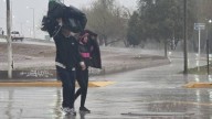 La tormenta de Santa Rosa dejó 100 evacuados, árboles caídos y un hipermercado bajo el agua