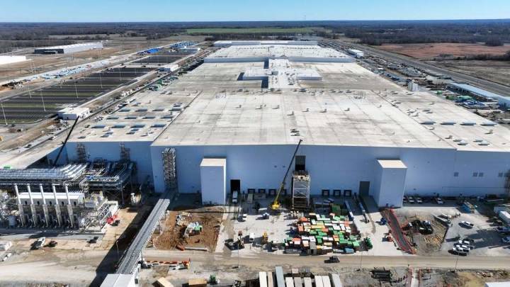 In America’s EV battery belt, Kentucky is next test for the UAW