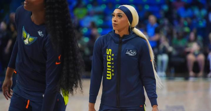 Dallas Wings trade guard DiJonai Carrington to Minnesota Lynx, waive center Teaira McCowan