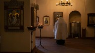 El cura de los tres récords que estuvo en Sijena: “El problema surgió por los bienes culturales y el litigio, les condicionó mucho su retiro cotidiano"