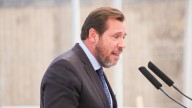 Óscar Puente protagoniza el último rifirrafe contra el PP: "En Castilla y León está calentita la cosa"