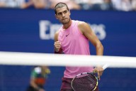 US Open: Alcaraz vuelve a asombrar y ganar en el US Open pese a unas molestias en la rodilla derecha