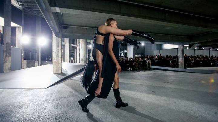All Eyes on Rick Owens’s Spring 2016 Cyclops Show