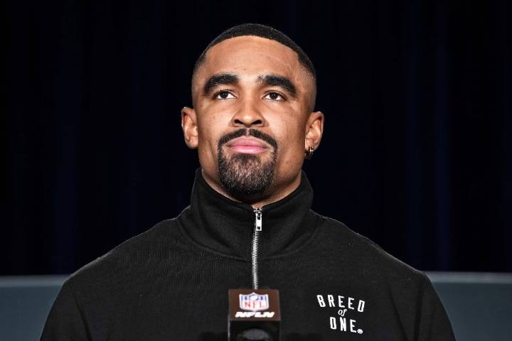 Jalen Hurts Takes Unnecessary Heat After 25YO QB Trade Buzz Shakes Eagles Camp Eagles QB Jalen Hurts faces criticism after trade buzz around 25-year-old quaterback sparks debate in camp. Samridhi 2 hr