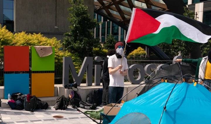 Trabajadores de Microsoft protestan por los contratos militares de la multinacional con Israel