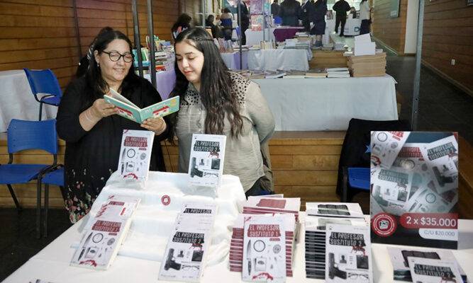 Feria del Libro Dinko Pavlov concluye hoy