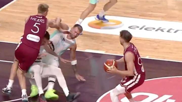 Luka Doncic sparks major injury concerns after limping out of NBA offseason game weeks after signing $165m contract