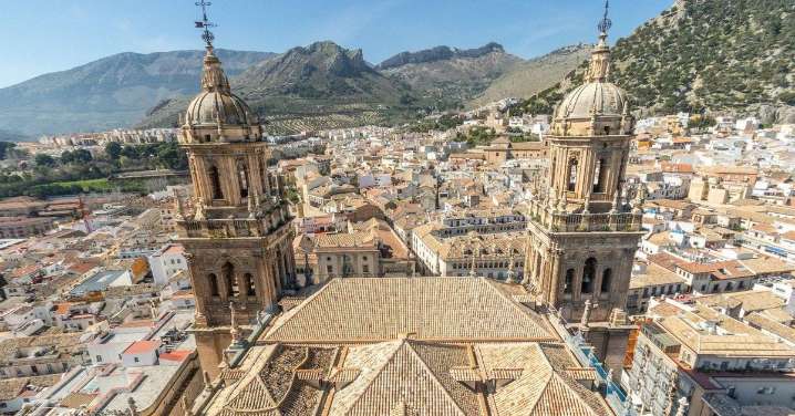 La Catedral de Jaén y su protección contra los incendios: "Cuenta con un sistema de detección de humos en todas las cubiertas"