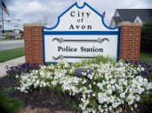 Driver evades police after running into a backyard: Avon Police Blotter