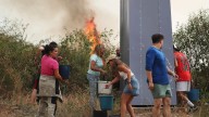 Nuevos incendios y reactivaciones desalojan ocho poblaciones en León