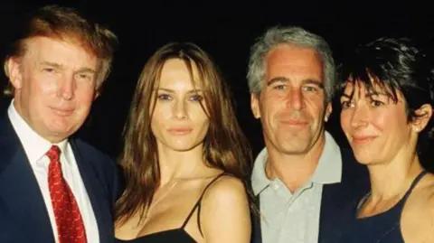 Juez niega solicitud para revelar transcripciones de Epstein