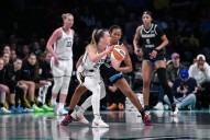 Deadspin | Sky stun Liberty to end five-game skid