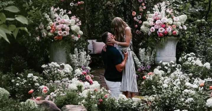 El anillo que desafía el salario de Kelce: ¿cuánto invirtió por el amor de Taylor Swift?