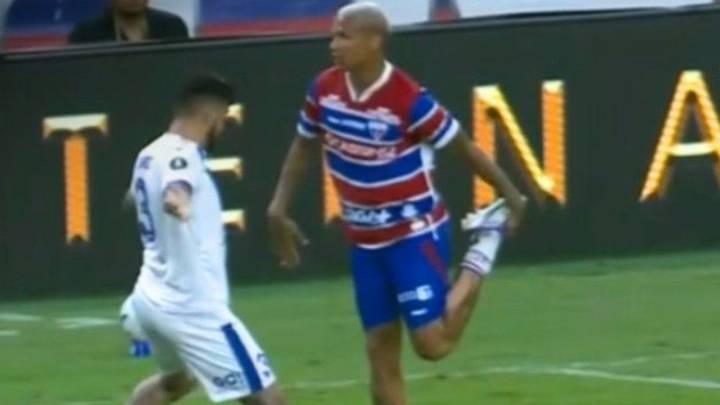 Volvió Deyverson: las provocaciones del brasileño en el empate de Vélez ante Fortaleza