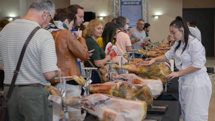 Los turolenses podrán catar todas las piezas que se presenten a la Feria del Jamón