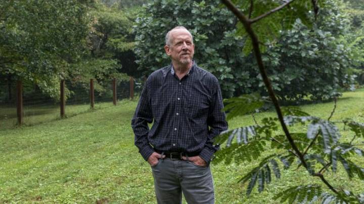 An atheist began caring for the dying. What he saw changed his view of faith