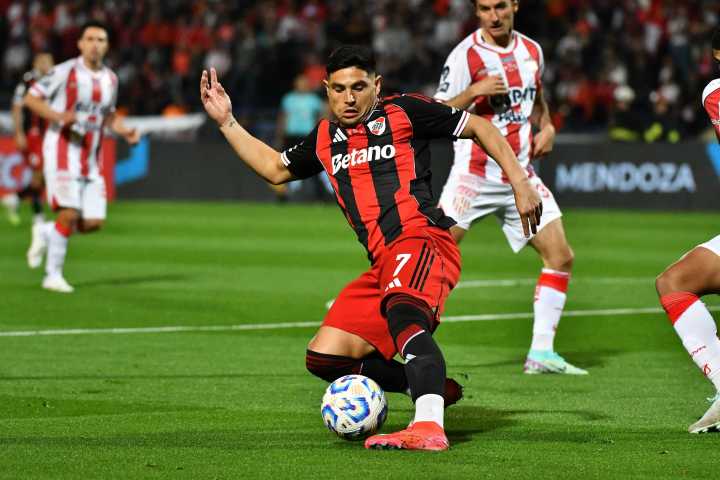 River venció por penales a Unión y avanzó a cuartos de final de la Copa Argentina