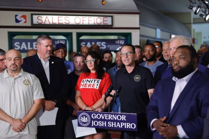 Shapiro again pushes for mass transit funding