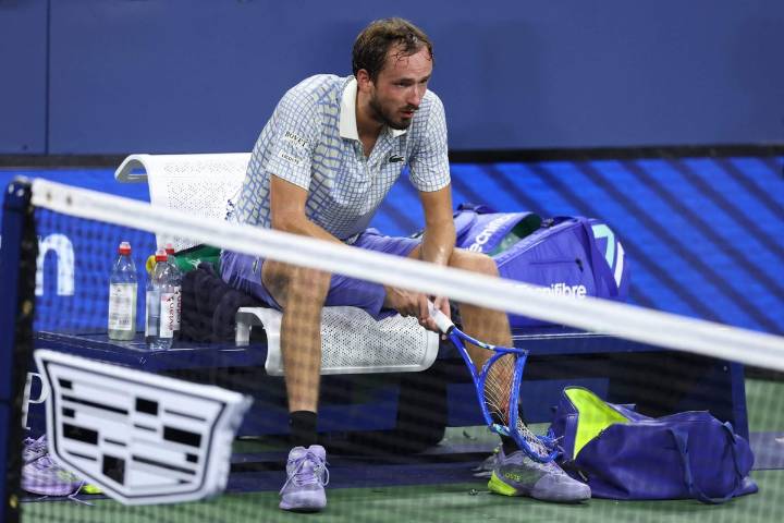 Daniil Medvedev fined $42,500 for behavior during U.S. Open match against Benjamin Bonzi