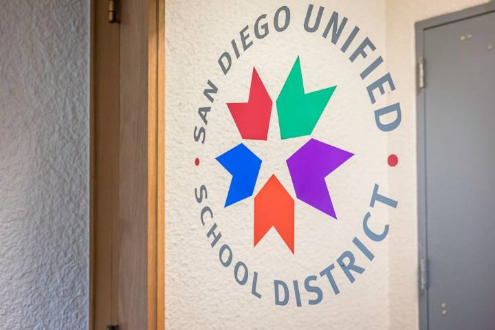 Linda Vista Parent Arrested by ICE While Waiting to Pick Up Child from School