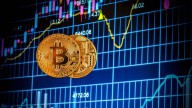 Criptomonedas en alza: Bitcoin marcó un nuevo máximo y Ethereum roza el récord de 2021