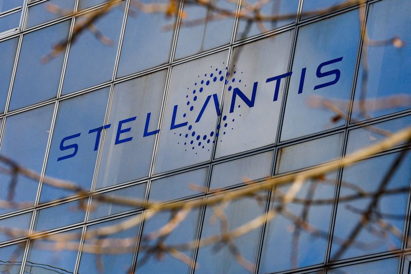 Exclusive-Stellantis shelves Level 3 driver-assistance program as it downscales software ambitions, sources say 