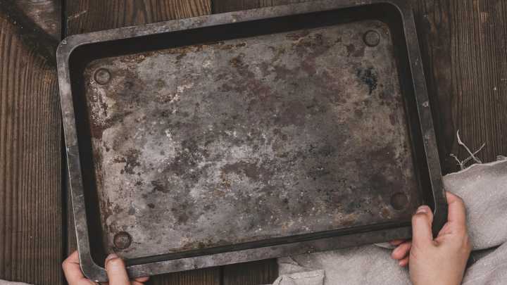 Rusty Baking Sheets? Here's How A Potato Can Solve That Problem