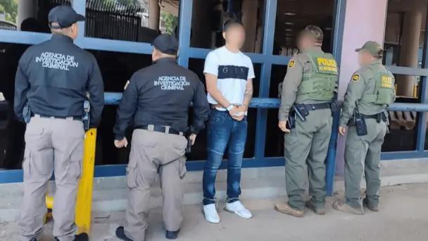 Deportan a hombre que era buscado por autoridades mexicanas