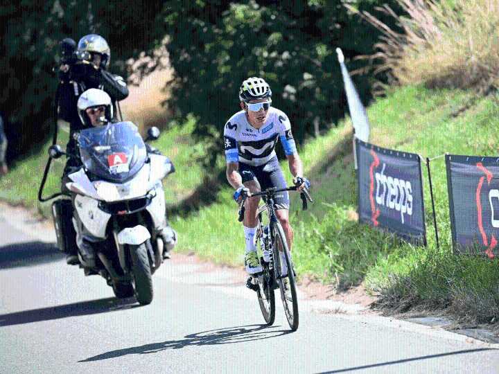 El ciclista Venezolano Orluis Aular del Team Movistar sube al podio en primera etapa de la Vuelta a España 2025