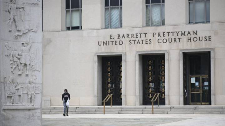 Appeals court orders Trump administration restore public funding tracker 