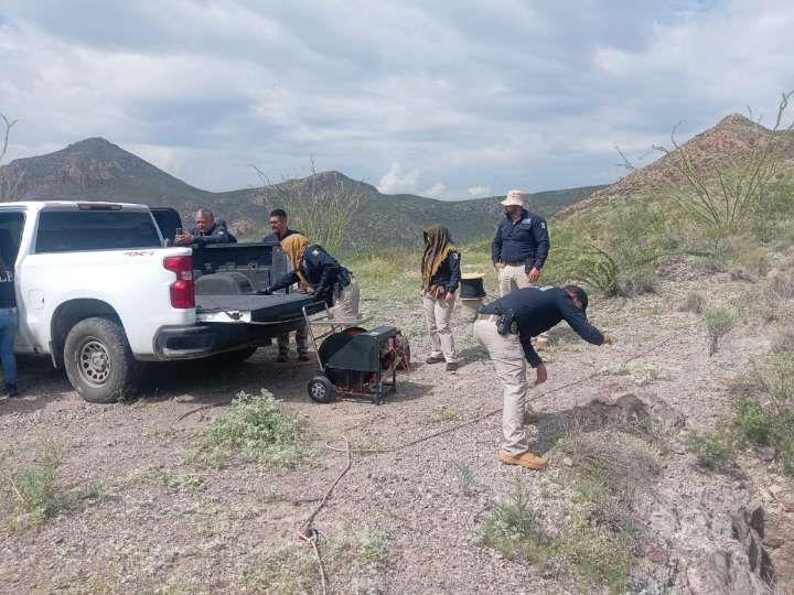 CLB inspecciona tiro de mina “La Prieta” con equipo especializado