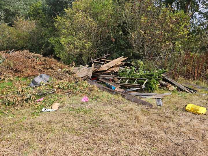 Fly-tippers dump commercial waste in Linlithgow