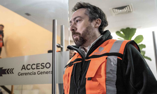 A 11 días de la tragedia: Codelco anunció la salida del  gerente general de El Teniente