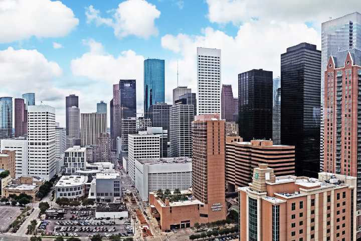 Hilton Americas-Houston workers vote to authorize strike amid push for higher wages – Houston Public Media