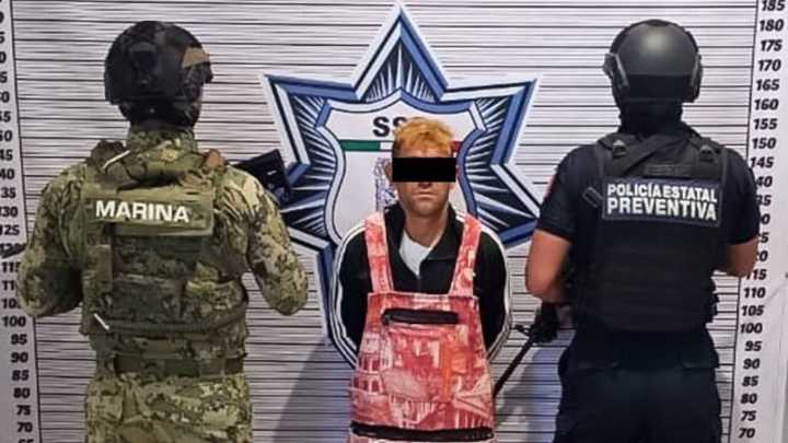 Detienen a "El Quijadas" Presunto Narcomenudista en Central de Abasto de Puebla