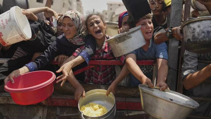 ¡DESCARO! Gaza está en fase de hambruna catastrófica mientras Israel lo niega