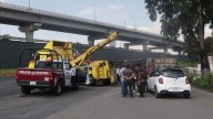 Vuelca trailer sobre la autopista México-Puebla y provoca afectaciones a la circulación