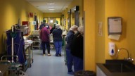 El Colegio de Médicos se pone a disposición médica del sanitario agredido en el centro de Salud de San Juan del Puerto