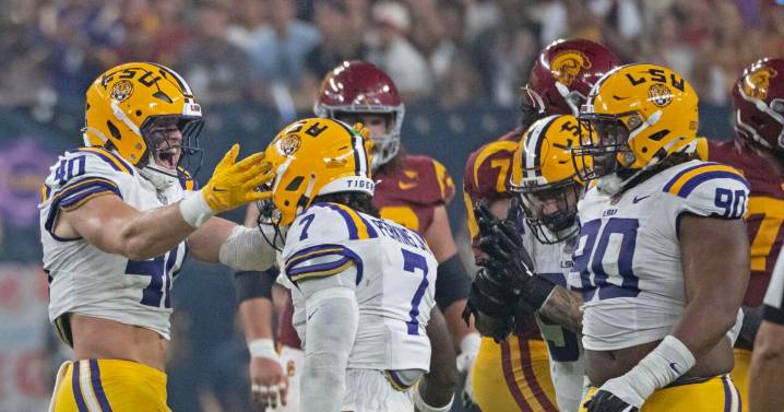 LSU football, Harold Perkins and Whit Weeks miss practice