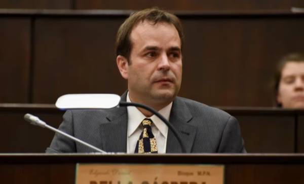 Demoraron a un exdiputado de Neuquén cuando intentaba cruzar la frontera de Chile con balas sin declarar