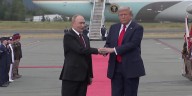 Ukraine’s Zelenskyy to meet with Trump after US-Russia summit secured no peace agreement