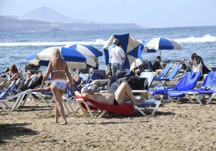 El regreso de la 'mili' en Alemania amenaza al turismo joven en Canarias y Baleares