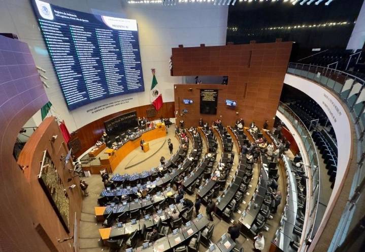 Morena y aliados en Senado respaldan a Sheinbaum; rechazan intromisión militar de EU