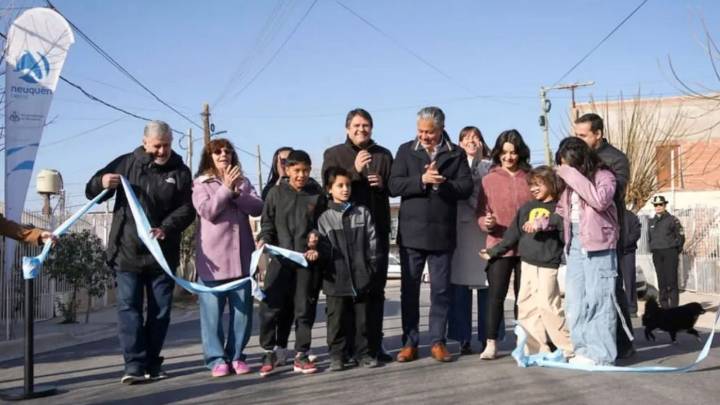 Villa Ceferino estrenó sus 70 nuevas cuadras cubiertas por asfalto