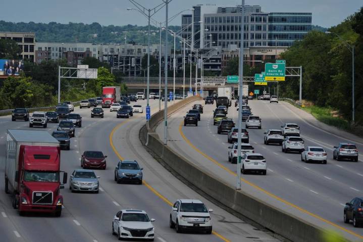 Trump’s EPA is targeting key vehicle pollution rules. What that means for carmakers