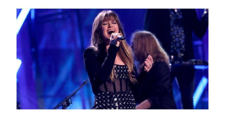 Hijos de Kelly Clarkson devastados tras muerte de Brandon Blackstock