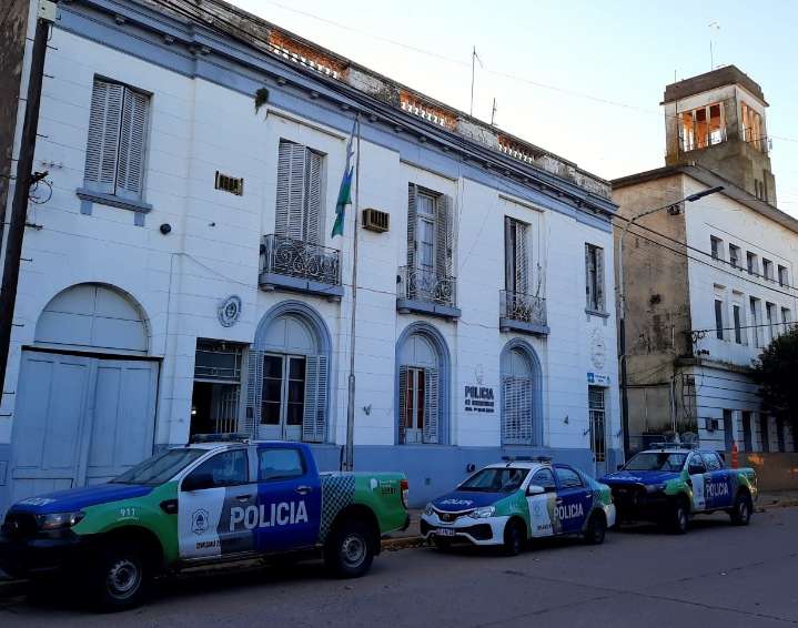 Allanamiento y secuestro por coacción agravada, lesiones y violación de domicilio