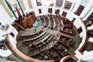 Aprueba Congreso CDMX Ley para sancionar abusos de 'franeleros'