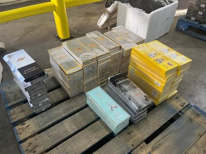Camión escáner detecta casi 100 mil cigarrillos chinos escondidos en contenedor refrigerado en el Puerto de San Antonio